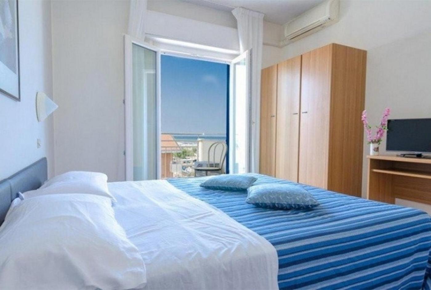 Hotel Los Angeles - Fronte Mare Riccione Exterior photo