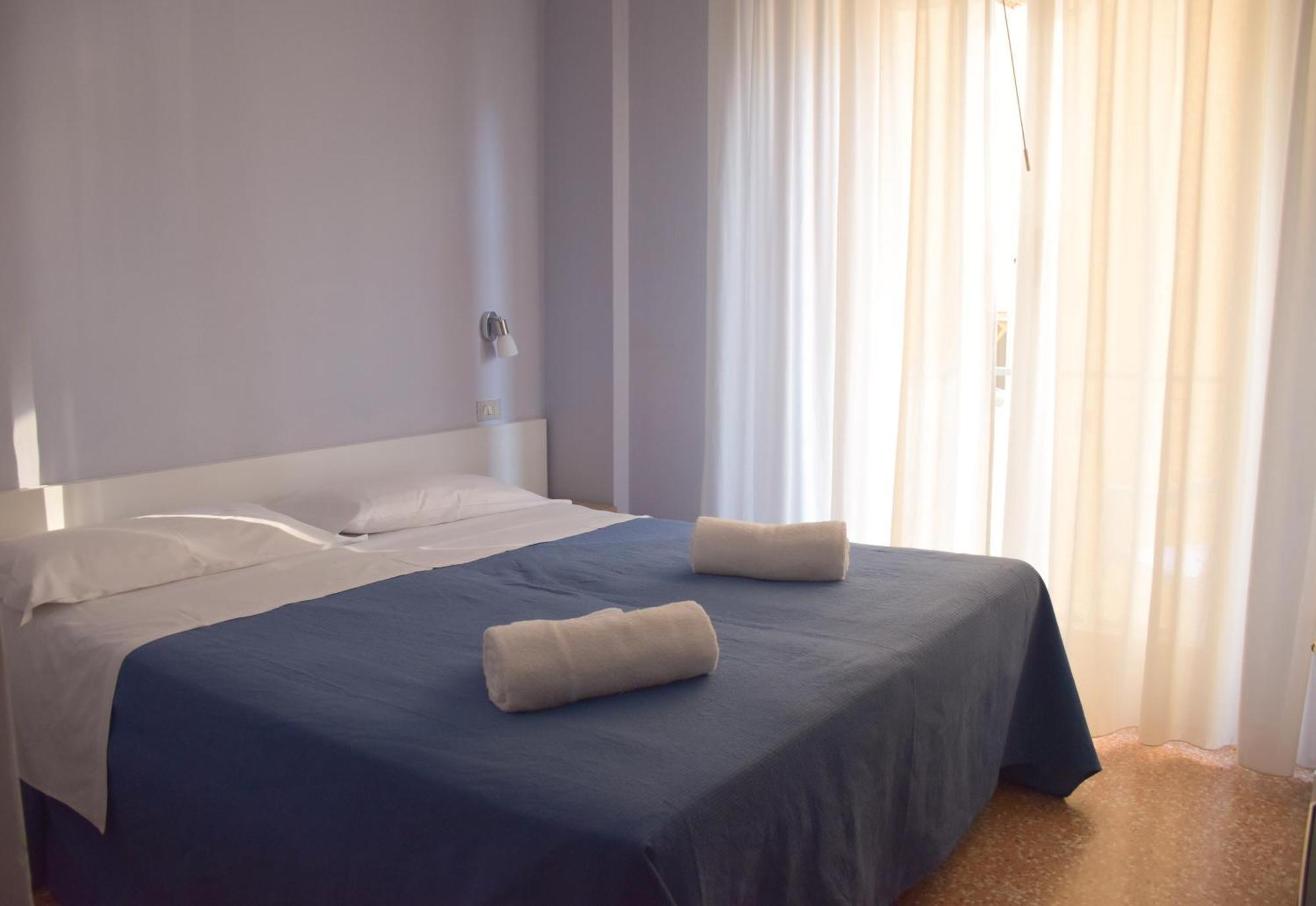 Hotel Los Angeles - Fronte Mare Riccione Exterior photo